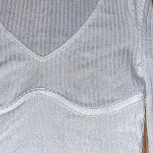 beautiful and drippy white cropped top (xs)